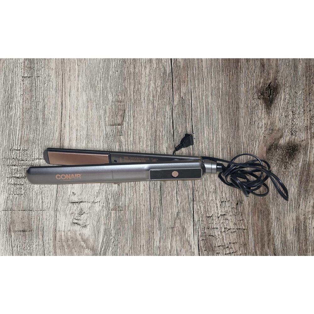 Conair hair straightener tested works great